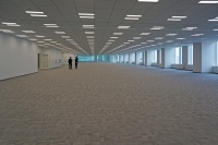 基準階床面積約570坪のオフィスフロア