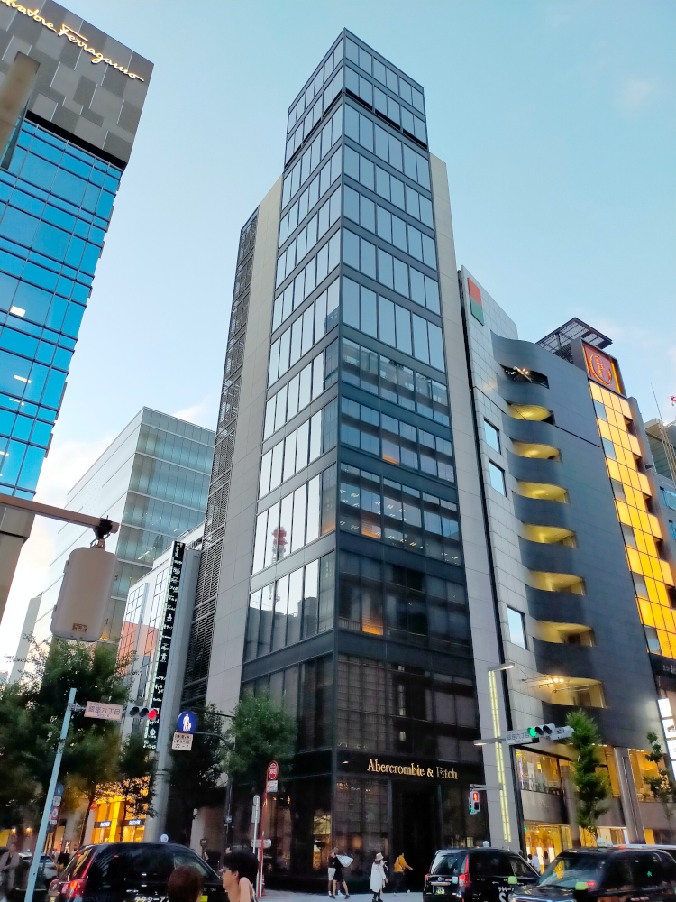 【売買】銀座のアバクロ旗艦店、LVMHが推定400億円超で取得