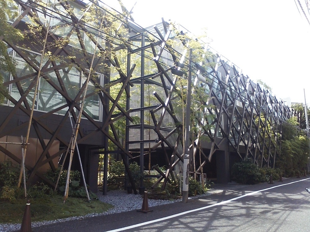 【売買】青学近くの高級賃貸マンションを取得、レーサム